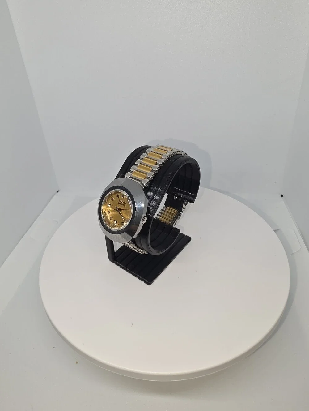 Rado DiaStar 111.0307.3 Vintage Quartz Watch with Scratchproof Sapphire, Tungste